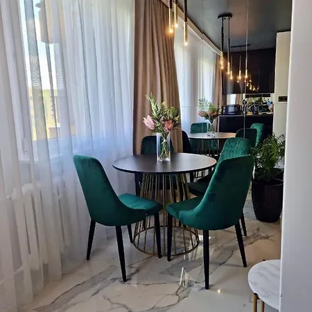 Podzamcze No 1 Apartment Walbrzych